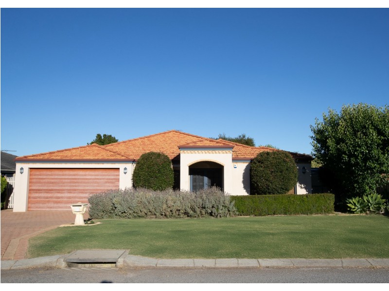 7 Karoo Way, Pearsall WA 6065