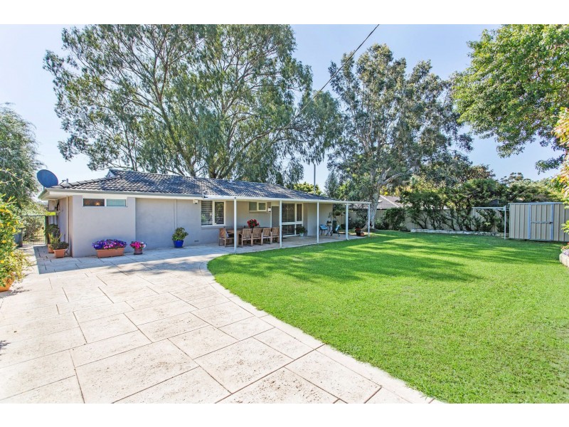 27 Downing Crescent, Wanneroo WA 6065
