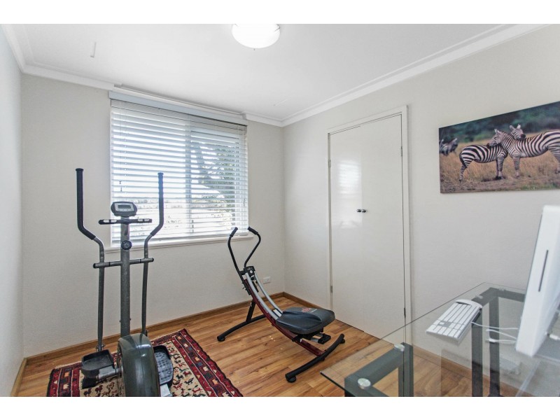 27 Downing Crescent, Wanneroo WA 6065