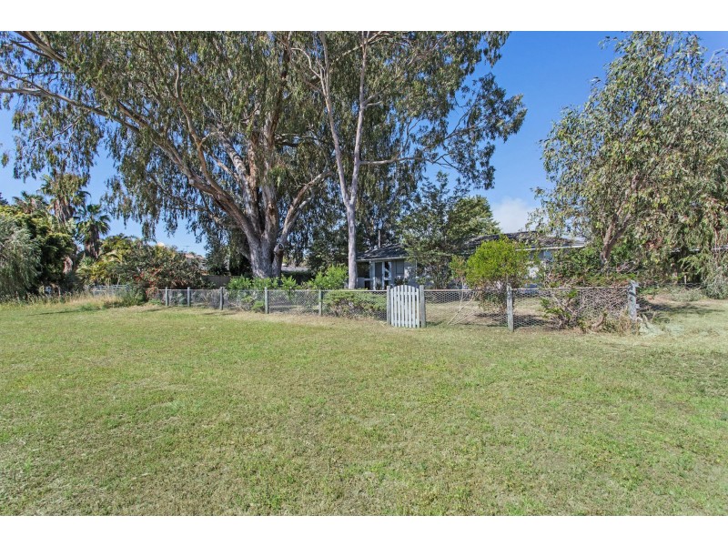 27 Downing Crescent, Wanneroo WA 6065