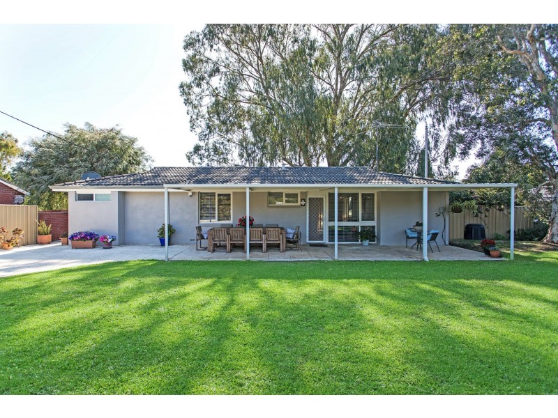 27 Downing Crescent, Wanneroo WA 6065