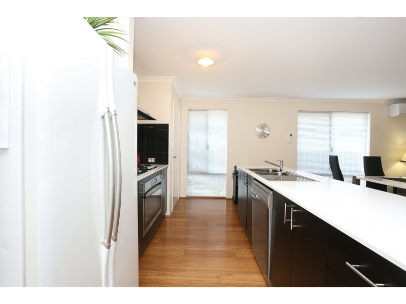 18a Birdsnest Crescent, Banksia Grove WA 6031