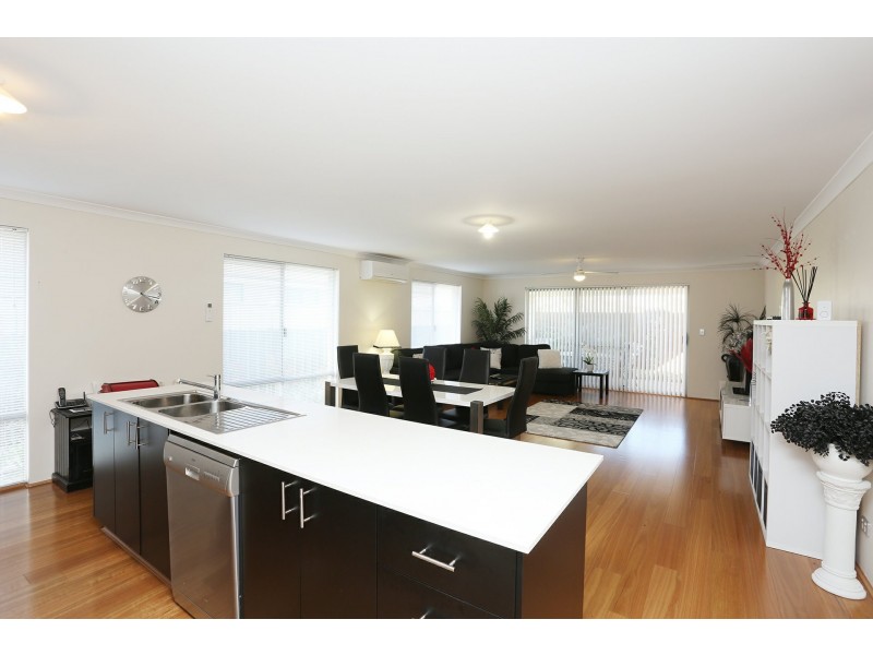 18a Birdsnest Crescent, Banksia Grove WA 6031