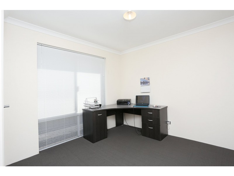 18a Birdsnest Crescent, Banksia Grove WA 6031