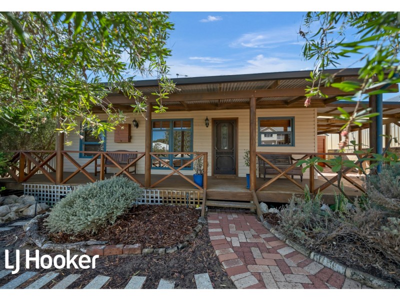 11 Mulloway Court, Burns Beach WA 6028