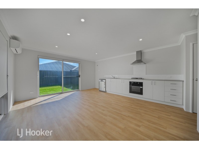 12a Hitter Street, Yanchep WA 6035