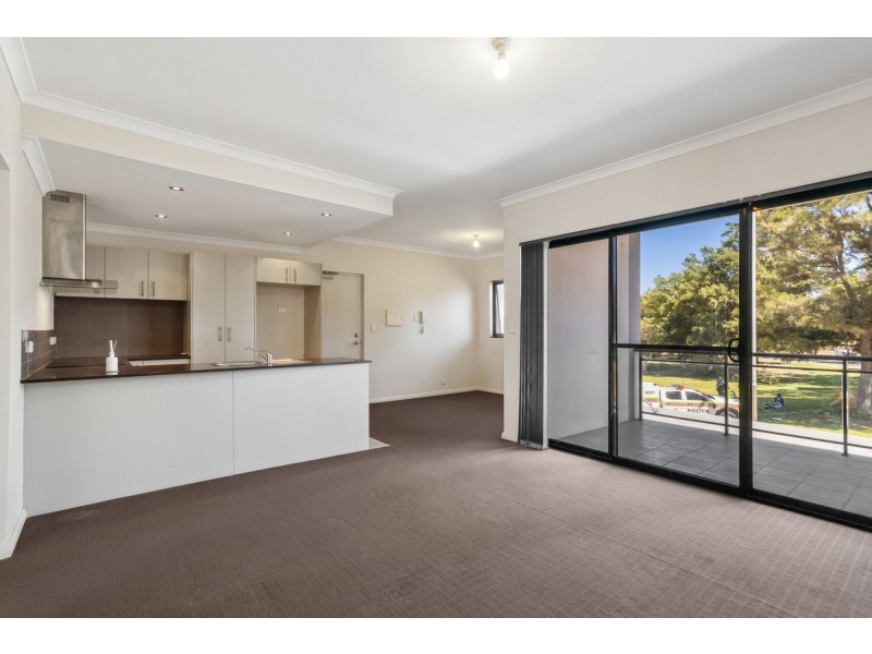 8/37 Piccadilly Circle, Joondalup WA 6027