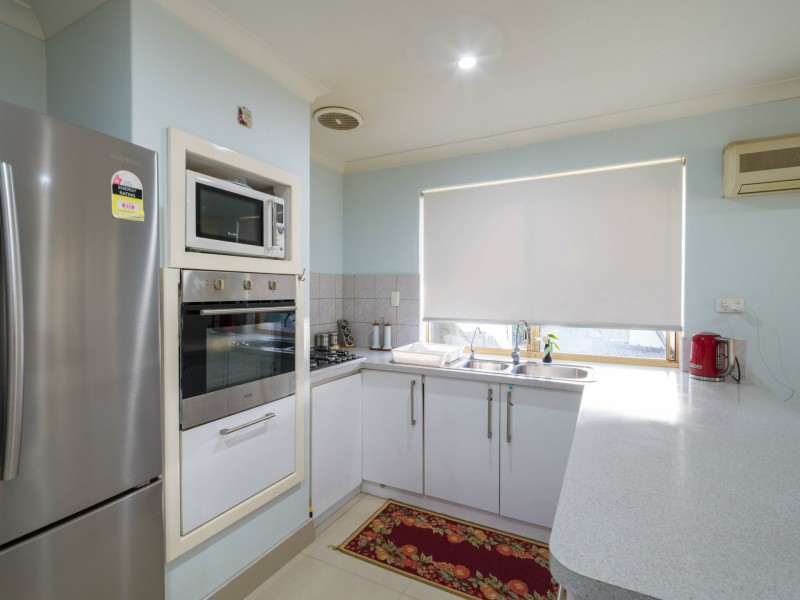 47 Manapouri Meander, Joondalup WA 6027