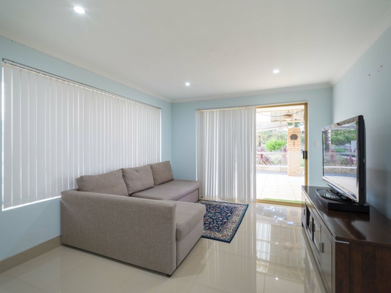 47 Manapouri Meander, Joondalup WA 6027