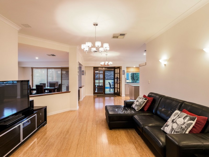 26 Hindmarsh Way, Edgewater WA 6027