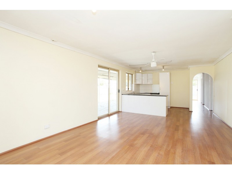 9 Helby Close, Merriwa WA 6030