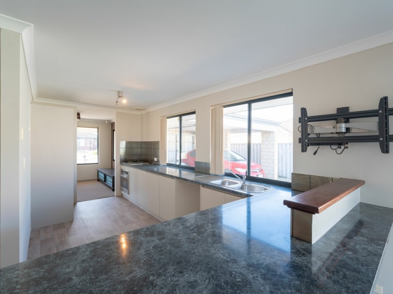 12 Compar, Banksia Grove WA 6031