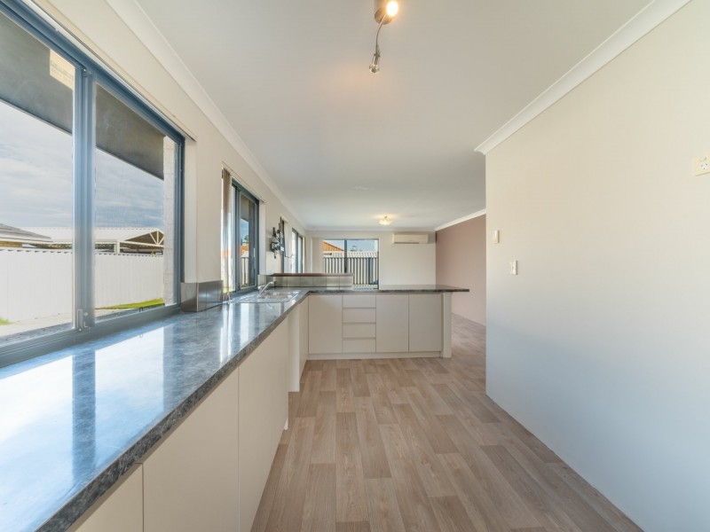 12 Compar, Banksia Grove WA 6031