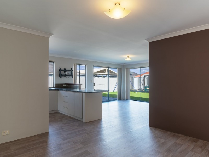 12 Compar, Banksia Grove WA 6031