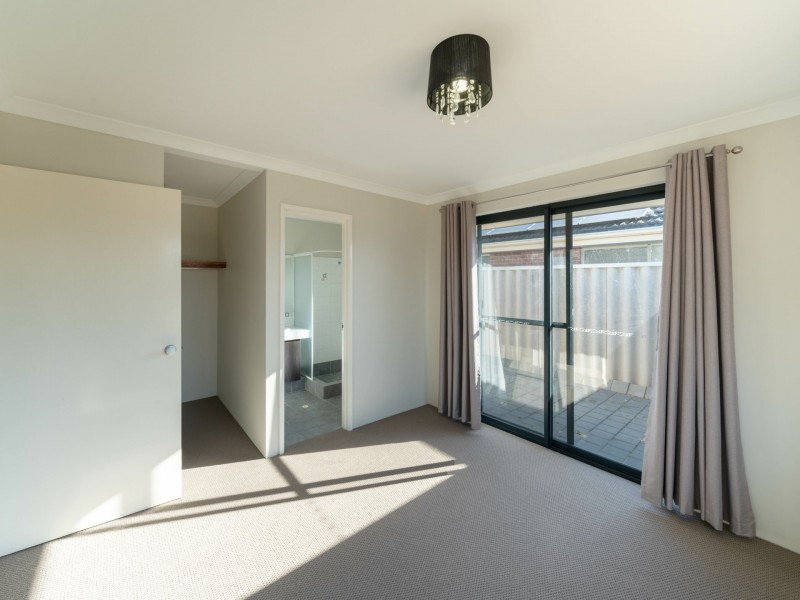 12 Compar, Banksia Grove WA 6031