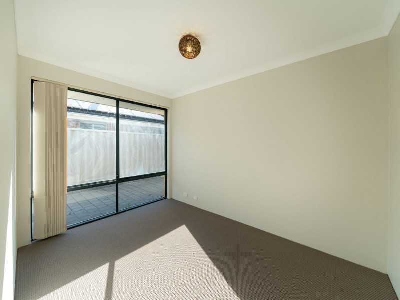 12 Compar, Banksia Grove WA 6031