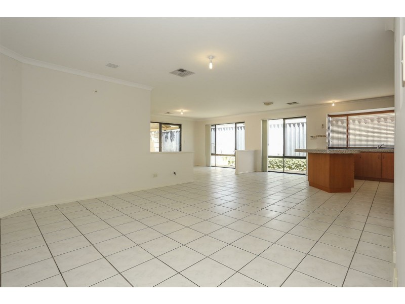 117 St Barnabas Boulavard, Quinns Rocks WA 6030