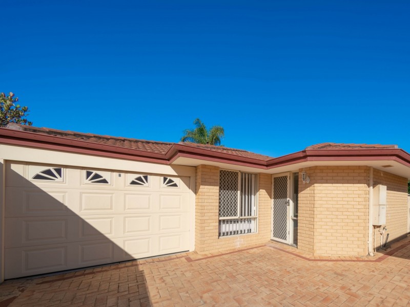 296b Grand Promenade, Dianella WA 6059