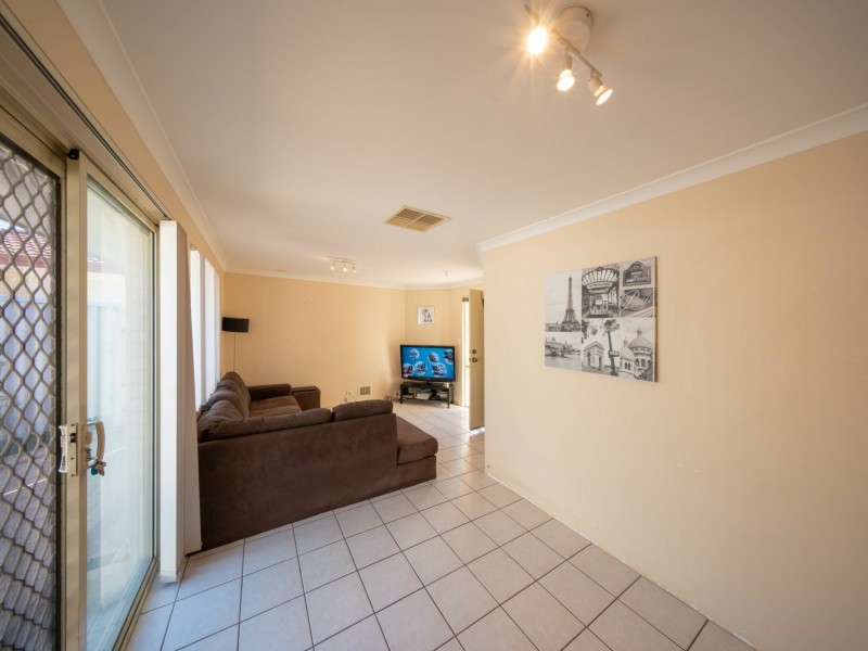 296b Grand Promenade, Dianella WA 6059