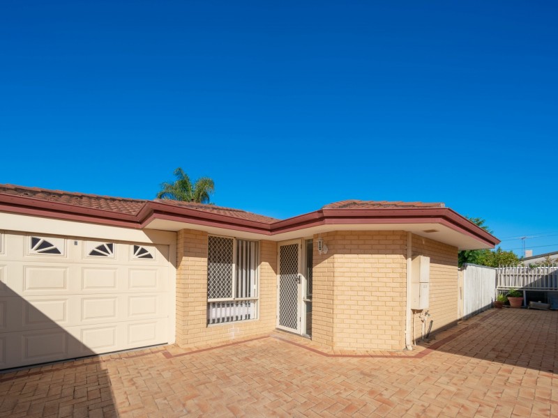 296b Grand Promenade, Dianella WA 6059