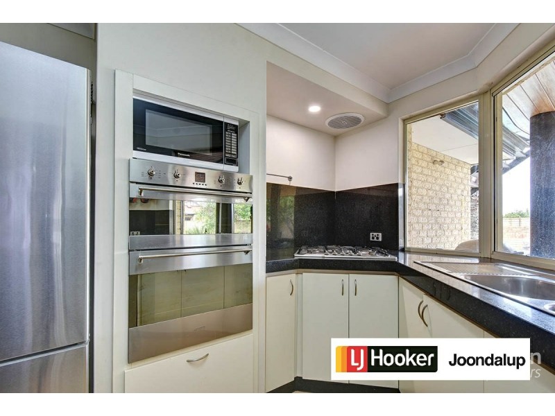 7 Sedum Close, Woodvale WA 6026