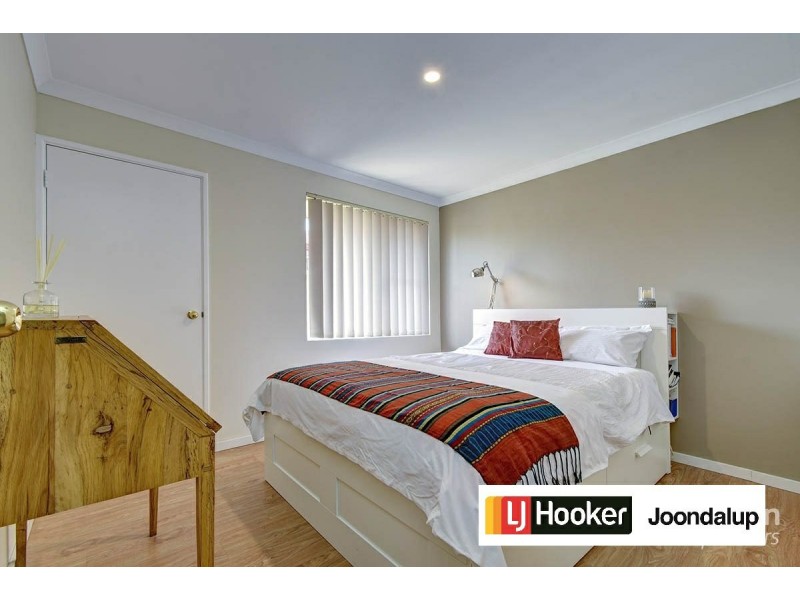 7 Sedum Close, Woodvale WA 6026