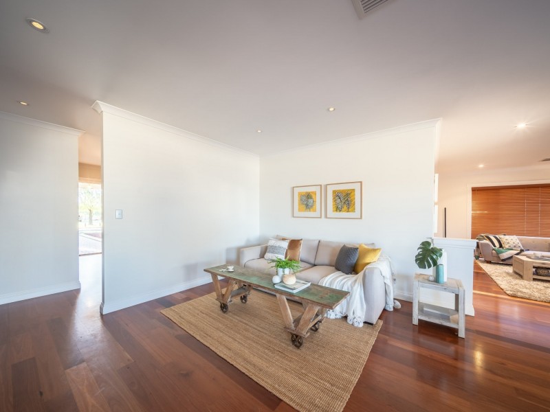 63 Rosinski Circle, Tapping WA 6065