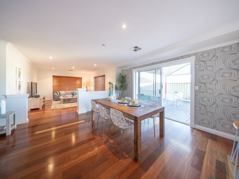 63 Rosinski Circle, Tapping WA 6065