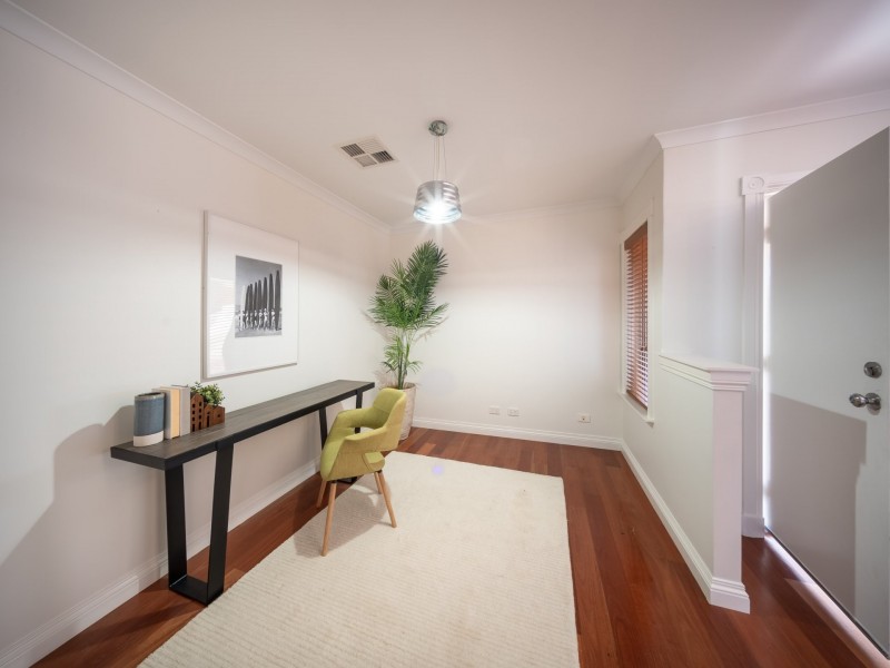 63 Rosinski Circle, Tapping WA 6065
