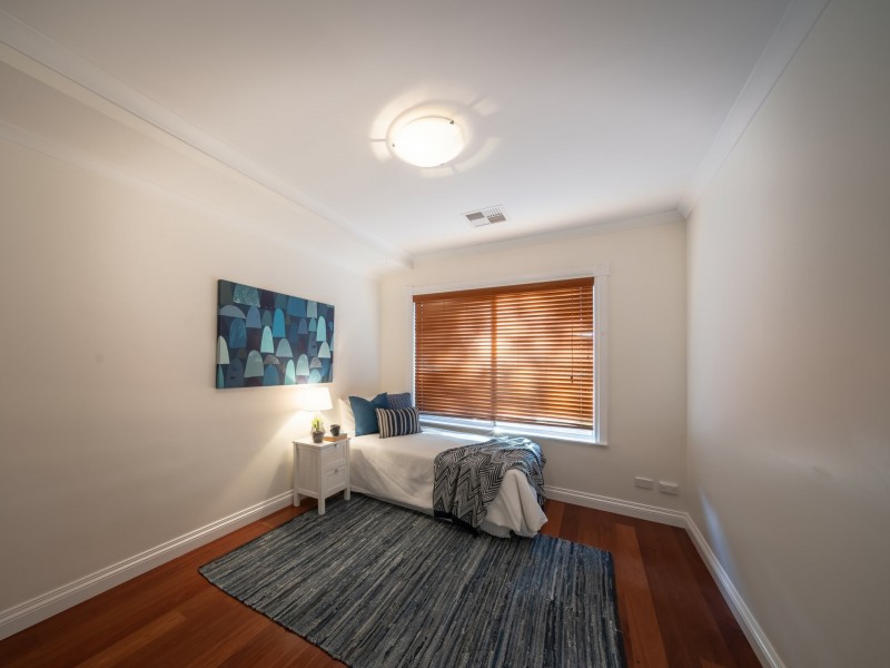 63 Rosinski Circle, Tapping WA 6065