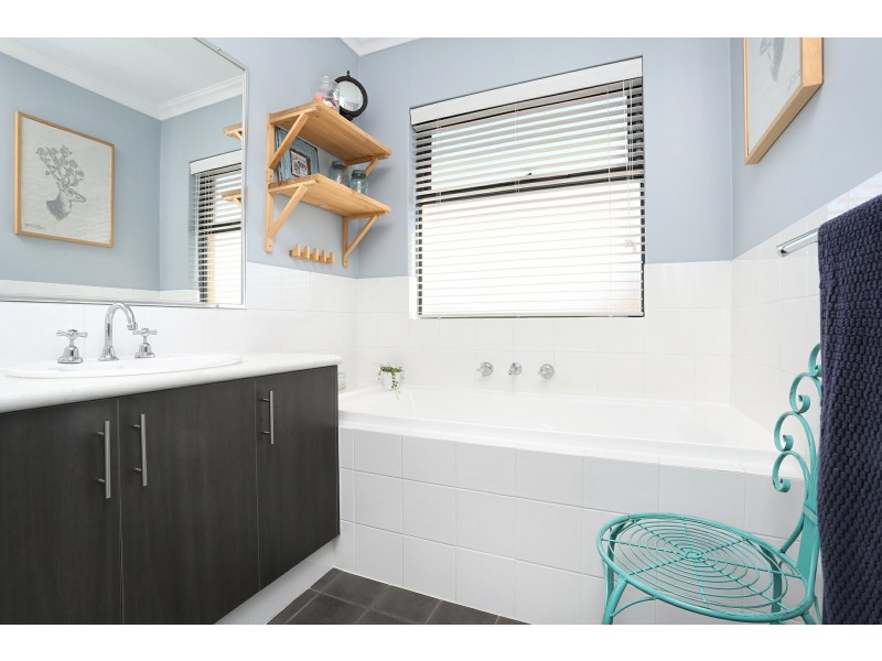 39a Currong Way, Nollamara WA 6061