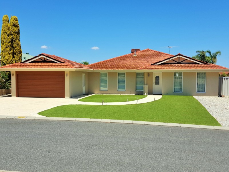 28 Tahlee Retreat, Carramar WA 6031