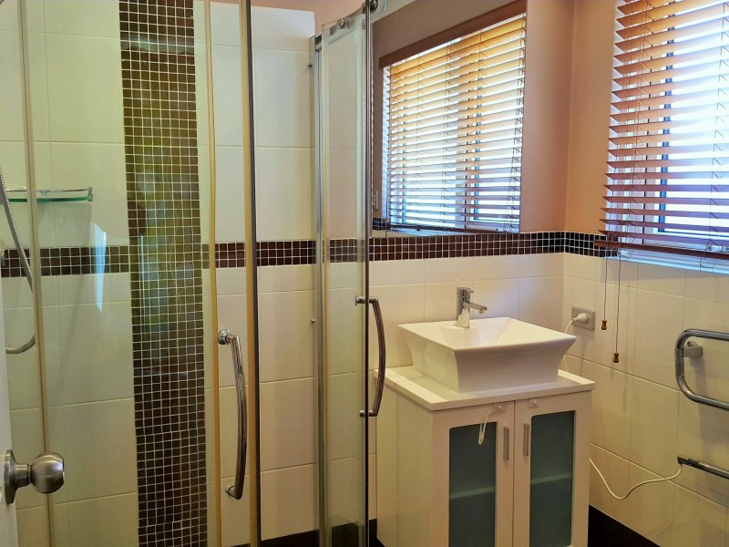 28 Tahlee Retreat, Carramar WA 6031