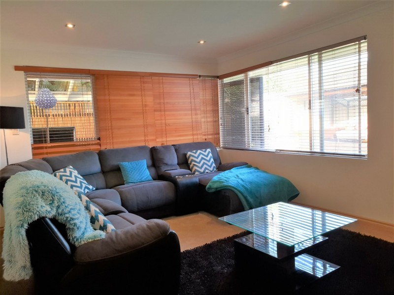 28 Tahlee Retreat, Carramar WA 6031