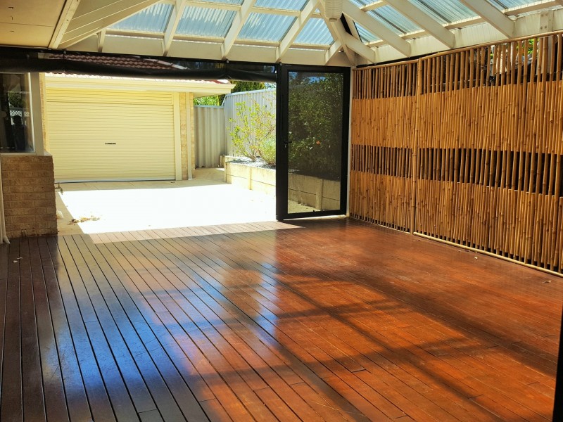 28 Tahlee Retreat, Carramar WA 6031