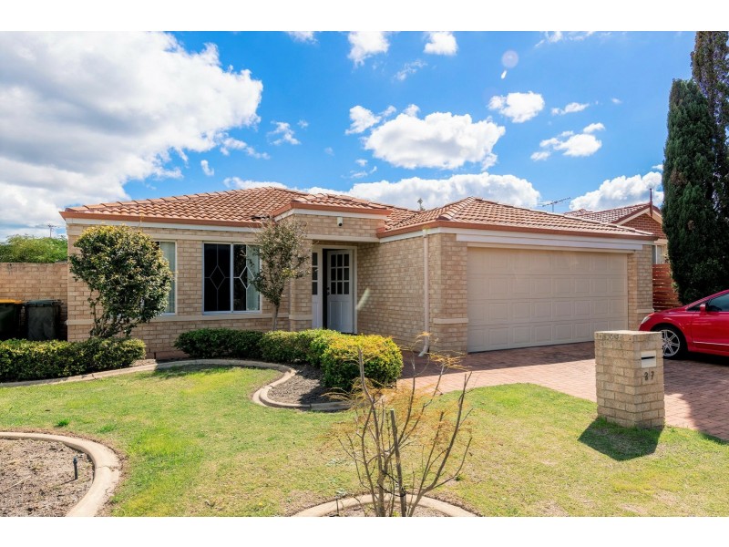 27 Innesvale Way, Carramar WA 6031