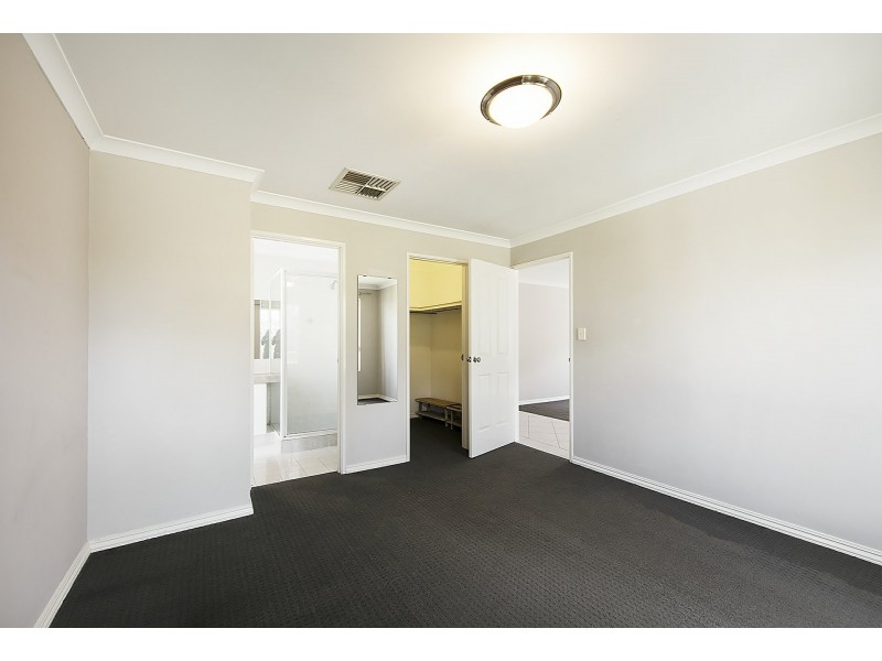 27 Innesvale Way, Carramar WA 6031