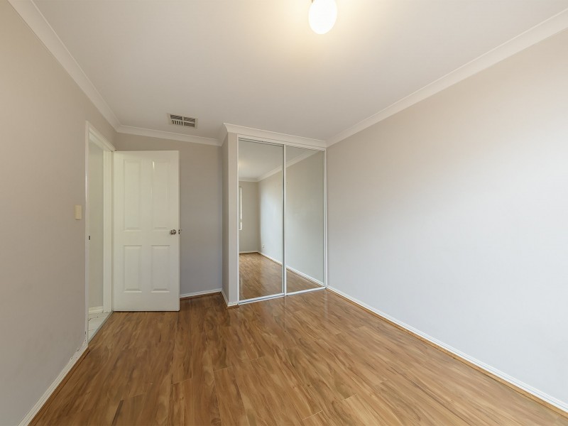 27 Innesvale Way, Carramar WA 6031