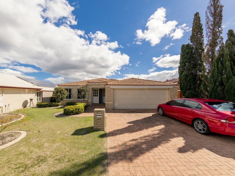 27 Innesvale Way, Carramar WA 6031