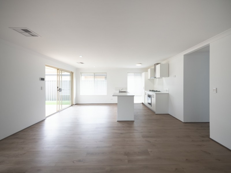 13 Danbulla Loop, Yanchep WA 6035