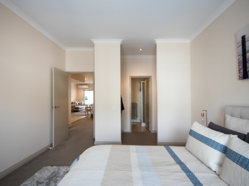 38/88 Lakeside Drive, Joondalup WA 6027