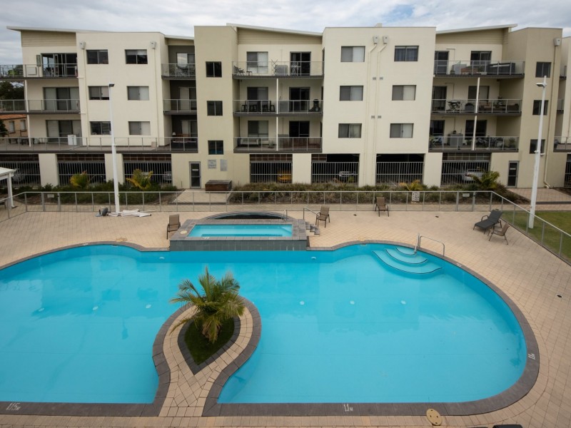 38/88 Lakeside Drive, Joondalup WA 6027