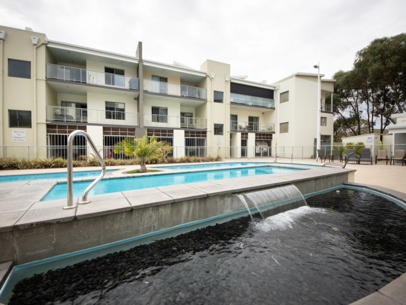 38/88 Lakeside Drive, Joondalup WA 6027