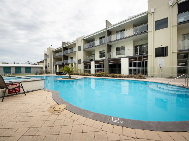 38/88 Lakeside Drive, Joondalup WA 6027