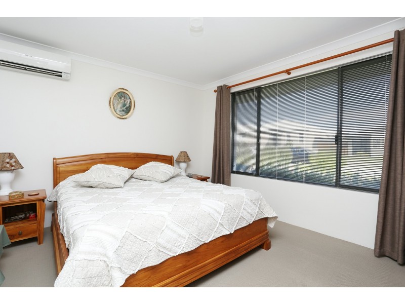 15 Genus Road, Banksia Grove WA 6031