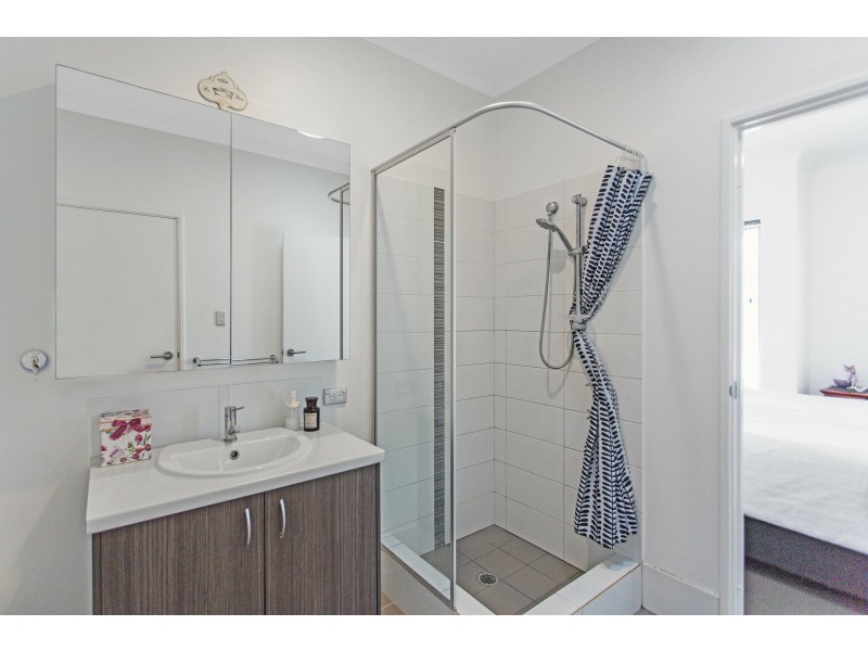 63B Eastwall Parkway, Butler WA 6036