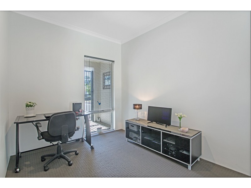 63B Eastwall Parkway, Butler WA 6036