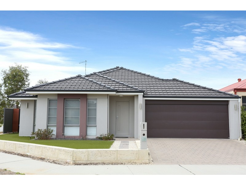 18 Versailles Turn, Landsdale WA 6065
