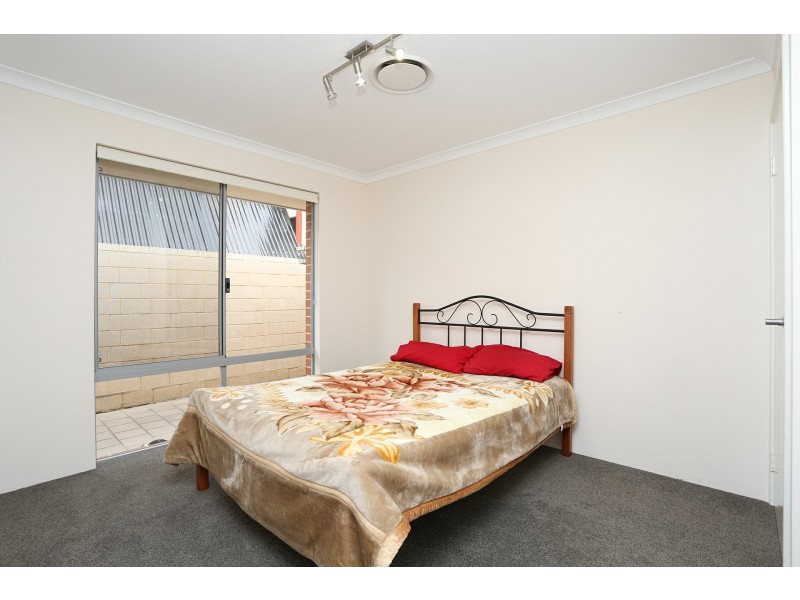 18 Versailles Turn, Landsdale WA 6065