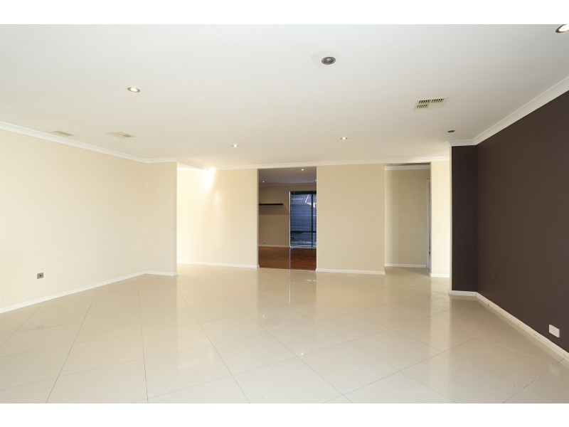 270 Landsdale Road, Landsdale WA 6065